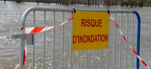 Inondations en Gironde : une dizaine de routes restent coupées à la...