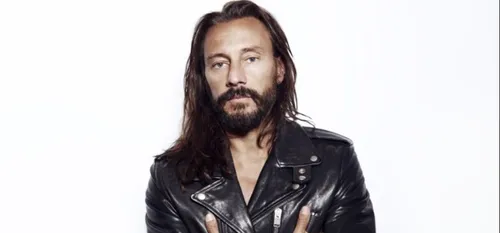 Bob Sinclar pose entièrement nu sur Instagram (Photo)