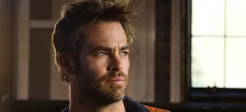 Chris Pine en couple avec une ex du chanteur de Coldplay (photos)