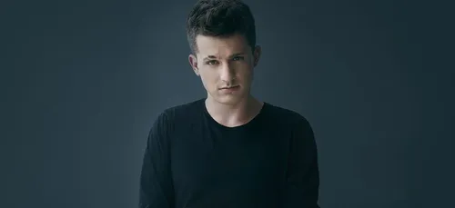 Charlie Puth rend hommage à Demi Lovato en plein concert (Vidéo)