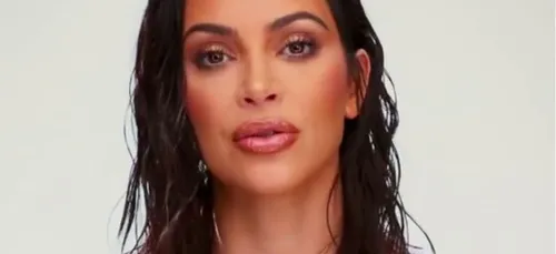 Kim Kardashian : son nouveau collier implanté sous la peau choque...