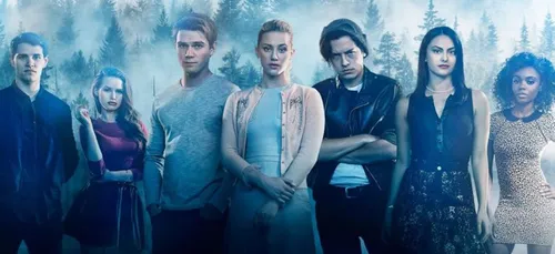 " Riverdale", saison 3 : une bande-annonce riche en rebondissements...