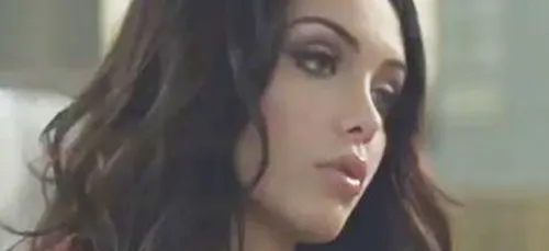 Nabilla : le détail sur sa photo qui choque les internautes !