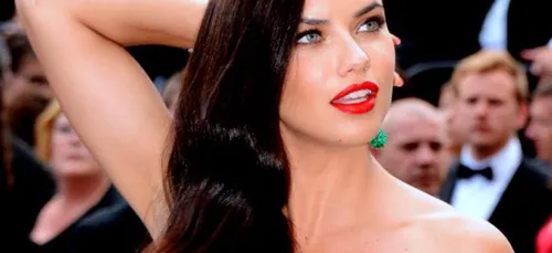 Victoria’s Secret : les larmes d’Adriana Lima pour son ultime show...