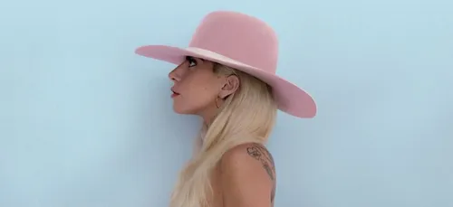 Incendies en Californie : Lady Gaga est à la rue !