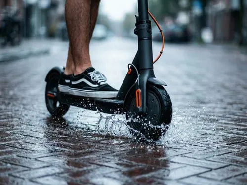 Un jeune de 18 ans héliporté après un accident de trottinette dans...