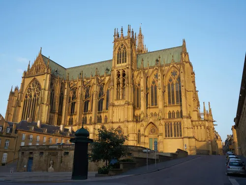 C'est le grand jour : Léon XIV arrive à Metz
