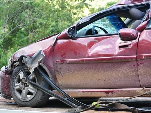 Moselle Est : un car scolaire entre en collision avec une voiture 