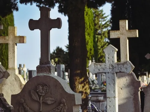 Plusieurs vols dans des cimetières de Lorraine : une enquête ouverte