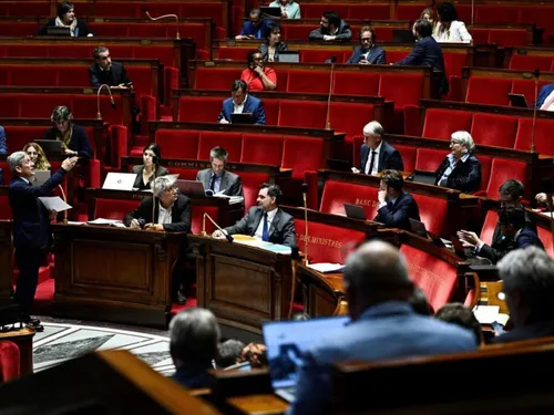 Blocage budgétaire à l’Assemblée : le gouvernement encaisse ses...
