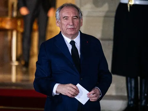 François Bayrou face à un pari risqué : un plan de rigueur qui...