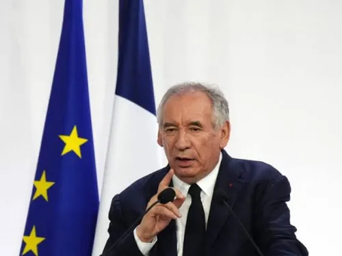 Bayrou face à la confiance, Gaza sous le choc, et tensions...