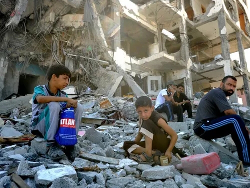 القمة العربية المصغرة في الرياض: تحركات لمواجهة مقترح ترامب حول غزة