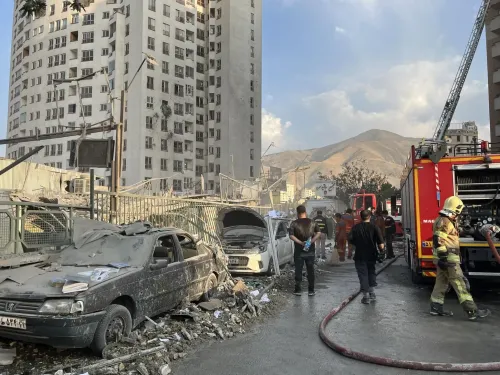 Les États-Unis frappent trois sites nucléaires iraniens : escalade...