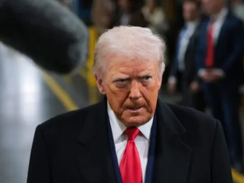 Tensions USA–Iran : vers une escalade militaire ou un accord in...