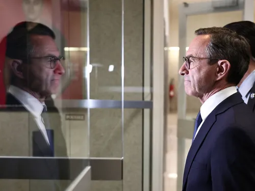 نشرة المساء 