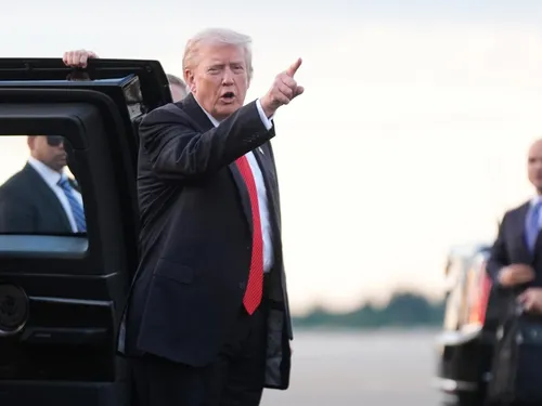 Nigeria : après les frappes américaines de Noël contre des...