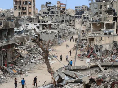 Pour Amnesty International, « le monde assiste en direct à un...