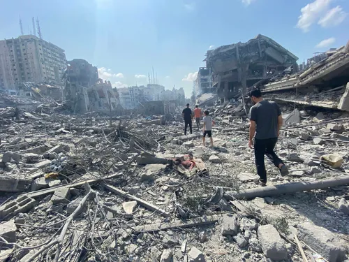 Le Hamas annonce son intention de libérer l'otage israélo-américain...