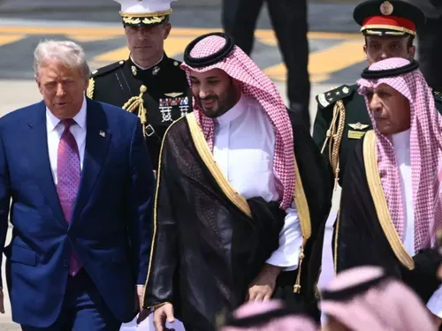 Donald Trump en déplacement en Arabie saoudite, au Qatar et aux...