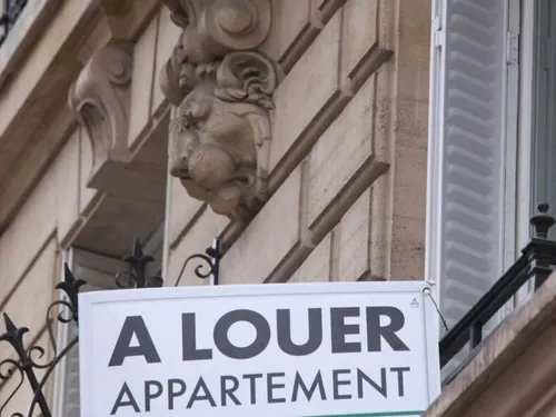 Logement : près d’une agence immobilière sur deux impliquée dans...