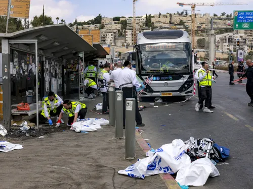 Bayrou sur le départ, attentat meurtrier à Jérusalem-Est et...
