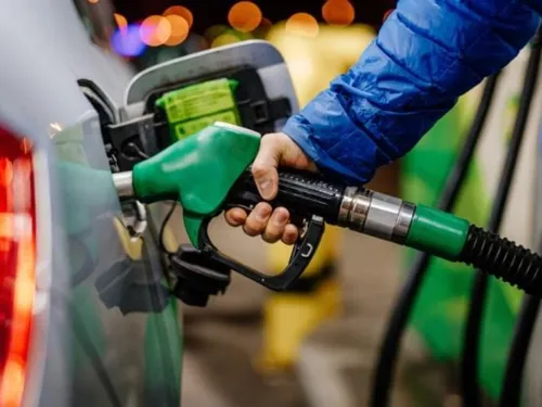 France : la hausse des prix des carburants fait perdre 357 millions...