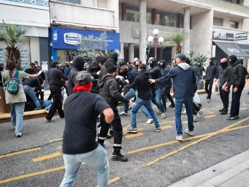 France : des militants d’ultradroite soupçonnés d’avoir agressé des...