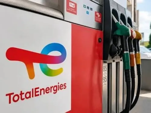 TotalEnergies réduit le prix du diesel à 2,15 euros le litre dans...
