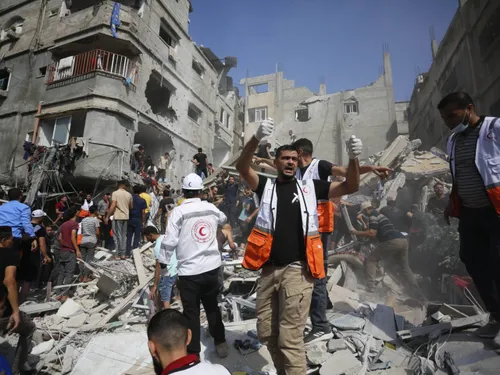 Au moins 16 morts et des dizaines de blessés dans une nouvelle...