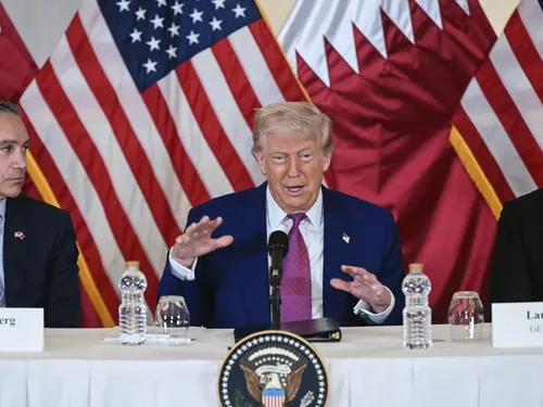 Donald Trump achève sa tournée dans le Golfe