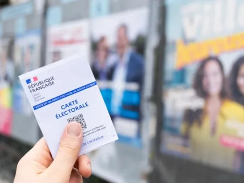 Élections municipales : abstention record et rapports de force...