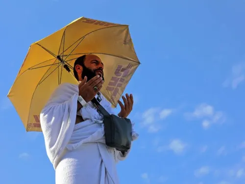  Le Mont Arafat : Moment clé du pèlerinage annuel avec plus d’un...