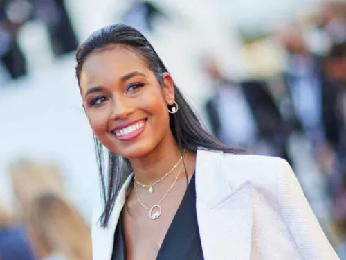 Clémence Botino testée positive au Covid à 13 jours de Miss Univers