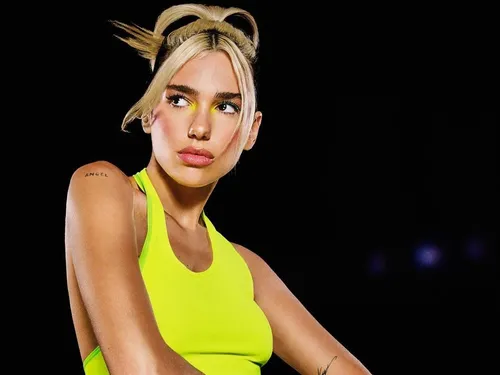 Dua Lipa fait ses débuts au cinéma entourée d'un prestigieux casting