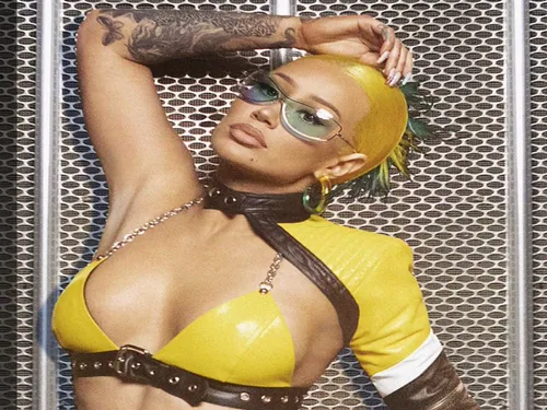 Iggy Azalea : un clip sexy pour son retour avec "I am the Stripclub"