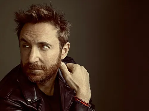 David Guetta : le clip de son dernier hit avec Becky Hill et Ella...