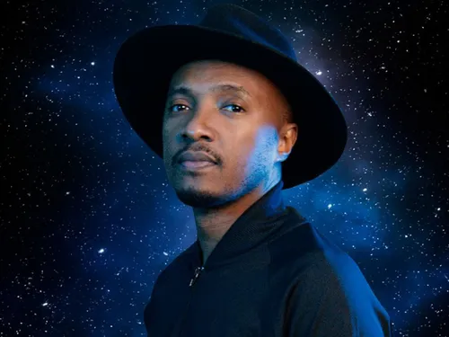 Soprano : un duo avec MC Solar sur son album "Chasseur d'étoiles"