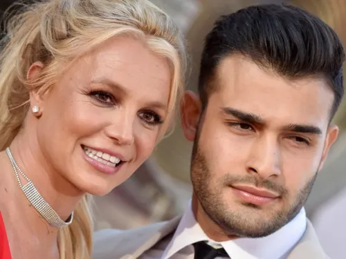 Britney Spears annonce avoir fait une fausse couche