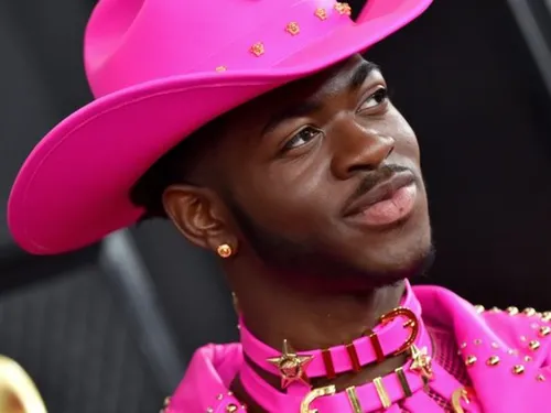 Lil Nas X annonce "Montero" son 1er album !