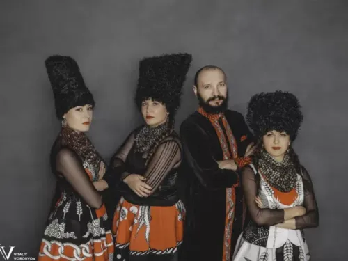 Soirée de soutien au peuple ukrainien DakhaBrakha en trio