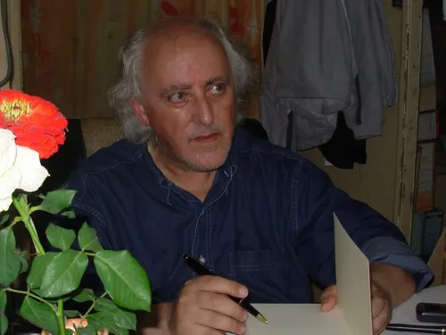 Mohamed Benchicou, le journal en partage et les livres en héritage !