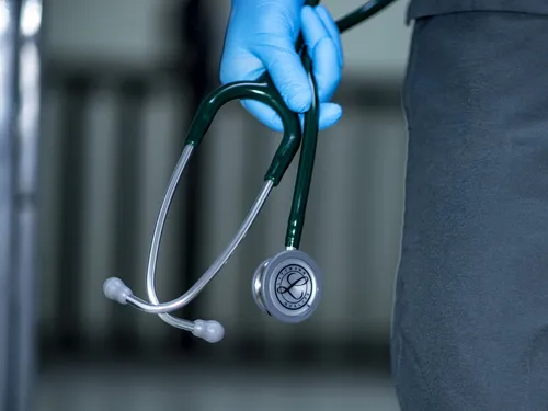 Hantavirus : un premier cas confirmé en France, le gouvernement...