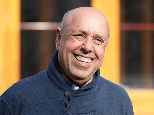 Méziane Azaïche, âme créative du Cabaret Sauvage et figure de la...