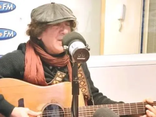 [Awal Tamazgha] Akli D - Tibbura (live)