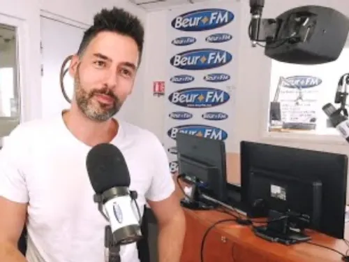 [AVS] En couple chacun chez soi - Maximilien Bachelart