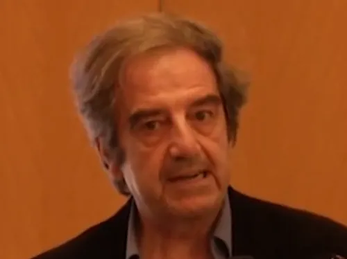 Le comédien algérien Sid Ahmed Agoumi est éteint ! 