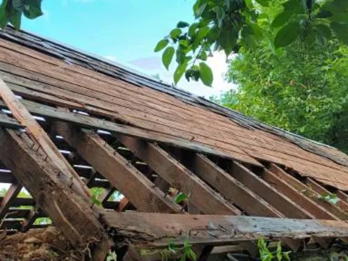 TRIZAY-LES-BONNEVAL – L'unique lavoir de la commune saccagé...