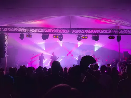 La Guinguette des Rats des Chants démarre fort à Fontaine-la-Guyon...