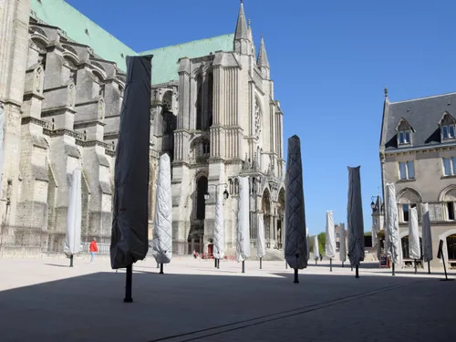 🔊 Le maire de Chartres revient sur les nouvelles terrasses du...